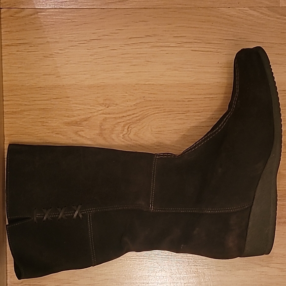 La Canadienne Boots - Picture 2 of 6